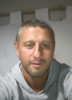 Luca, 40, Repubblica Italiana, Alba
