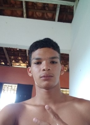 Gabriel, 18, Brazil, Brasilia