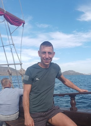 Санёк из Северодвинска 42 года