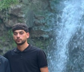 Ferid, 18, Ganja