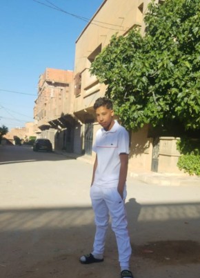 مختار جهاد из Tizi Ouzou 26 лет