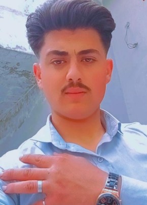 محمد ربيع جمعة из Naaldwijk 20 лет