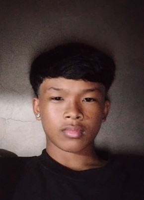 Paul из Lungsod ng Vigan 18 лет