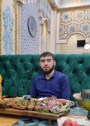Салим из Когалыма 26 лет