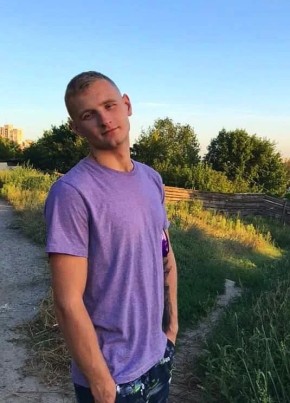 Диитрий из Киева 27 лет