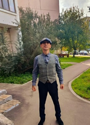 РУСЛАН из Москвы 42 года