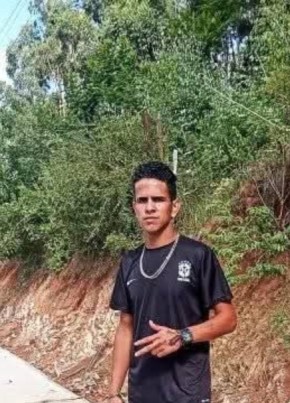 Luiz Paulo dos S из Candelária 23 года