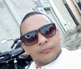 Wilmer, 40, Maracay