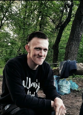 Данил, 21, Россия, Кропоткин