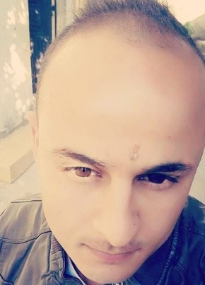 Ahmed, 33, People’s Democratic Republic of Algeria, Constantine