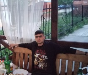 Artur, 26, Yekaterinburg