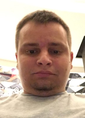 Михаил из Ульяновска 28 лет