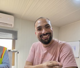 Esso, 36, Sharjah
