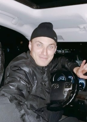 Павел из Новосибирска 36 лет