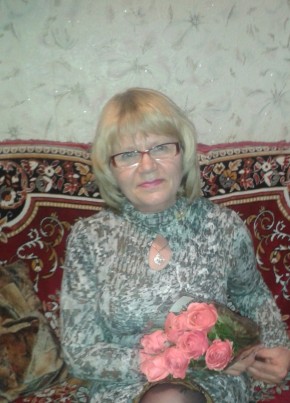 Анна, 62, Россия, Санкт-Петербург