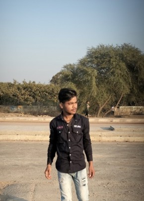 Rahul Rahulking, 19, India, Delhi