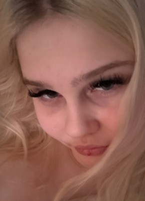 vika, 19, Russia, Volgograd