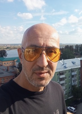 Андрей из Перми 53 года