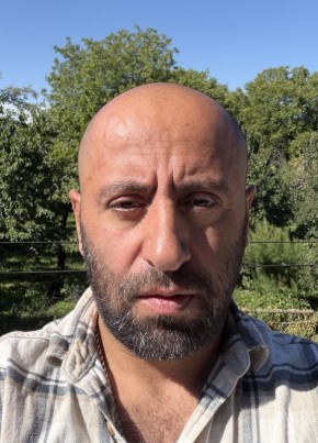 Artur из Երեվան 45 лет