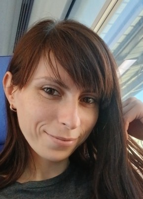 Katrina, 31, Repubblica Italiana, Asti
