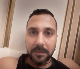 واحد كفياعليكى, 25, Cairo