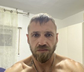 Mark, 35, Tirah