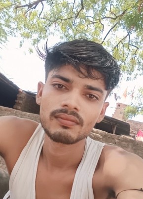 Xvhjnz, 18, India, Kanpur