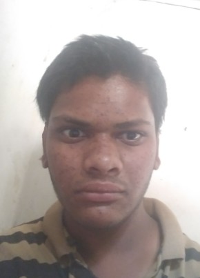 Tameem, 20, India, Bilgi