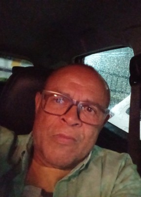 Carlos Alberto F из Salvador 60 лет