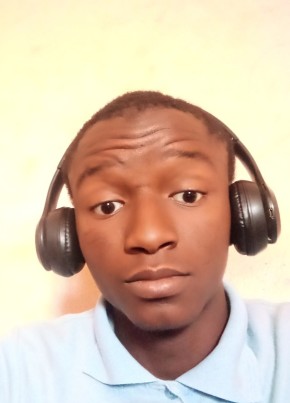 Oulale Alou, 21, République du Mali, Bamako