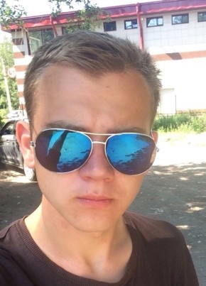 Александр, 25, Россия, Псков