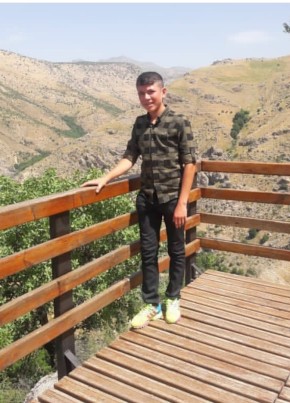 Sahin, 21, Türkiye Cumhuriyeti, Batman