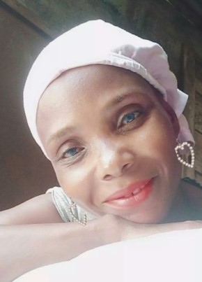 Nadia Chantal, 46, République du Bénin, Cotonou