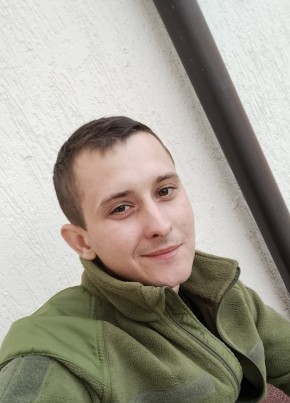 Aleksandr, 27, Україна, Костянтинівка (Донецьк)
