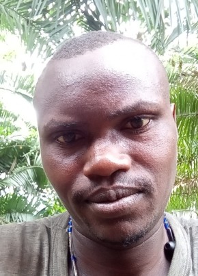 Niwamanya mathia, 29, Uganda, Fort Portal