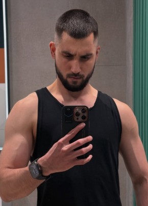 Михаил из Волгограда 35 лет