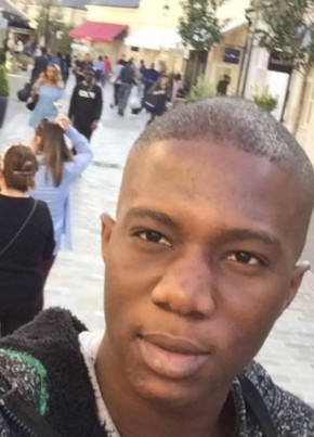 Nazim Adjao, 27, République Française, Noisiel