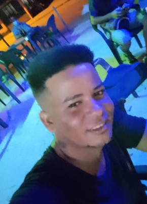 Luis Barrza, 25, República de Colombia, Girardot City