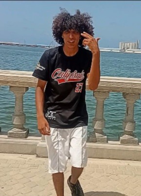 OMAR, 22, Libya, Tripoli