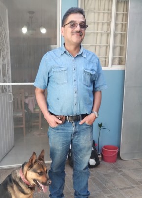 Rene из México Distrito Federal 44 года