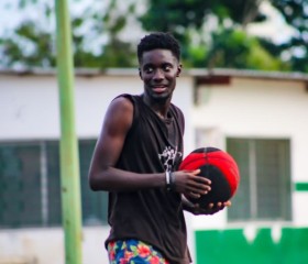 Didier, 23 года, Dakar