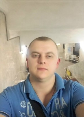 Иван, 34, Россия, Липки