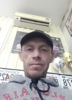 Олег из Ангарска 49 лет