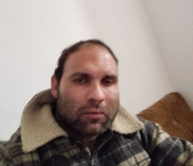 Ilia Angelov, 40, Kazanluk