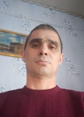 Ришат из Нурлата 49 лет