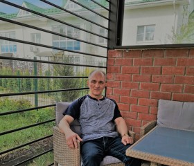 Viktor Geraskov, 56, Moscow