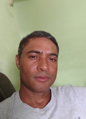 Aldenisso Paixão, 46, República Federativa do Brasil, Alfenas
