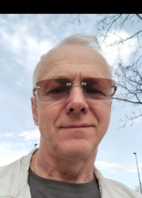 Юрий из Санкт-Петербурга 62 года