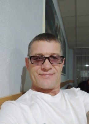 Алексей из Саратова 54 года
