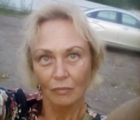 Yulya, 49, Saint Petersburg